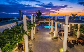 Hotel La Ría Playas